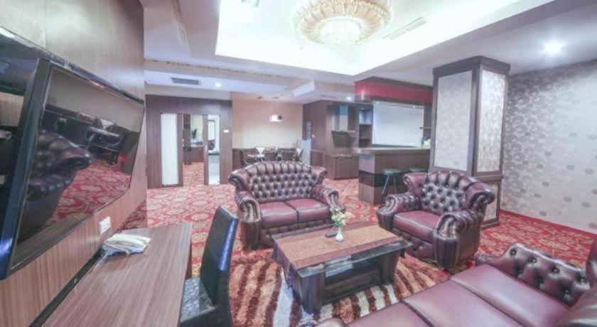 New Hollywood Hotel Пеканбару Екстер'єр фото